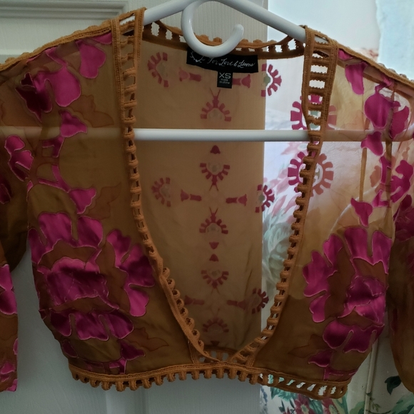 Beautiful For Love & Lemons Barcelona Crop Top - Picture 3 of 5